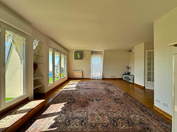 Appartement à vendre    5 pièces • 102,30 m2 Livry-Gargan