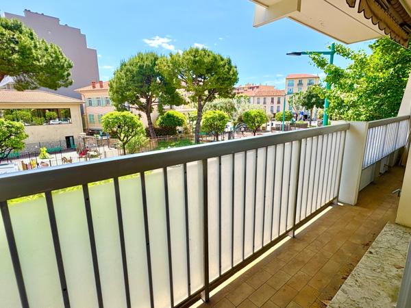 3 Pièces Cours du Centenaire avec garage