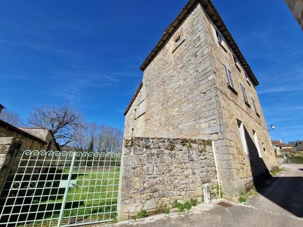 Maison à vendre |  Cardaillac |  7 pièces | 404 m²