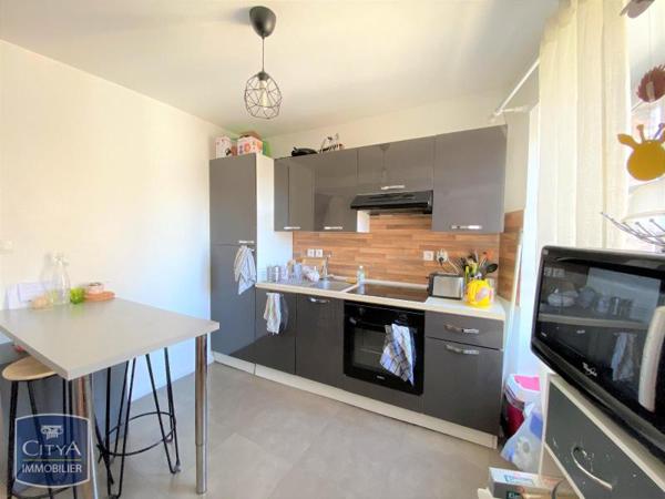 Appartement à louer 4 pièces 51.37m² Alençon (61000)