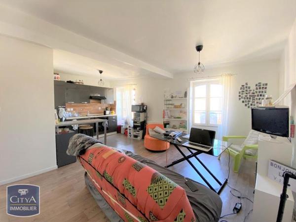 Appartement à louer 4 pièces 51.37m² Alençon (61000)