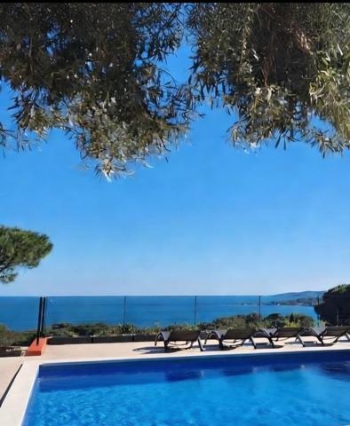 Vue mer panoramique de toutes les pièces