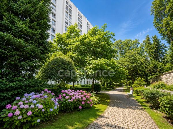 Paris 15e – Appartement familial modulaire rare, triple exposition, très lumineux (150 m²)