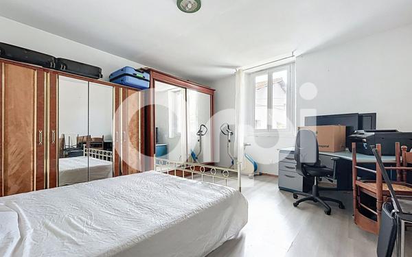 Maison à vendre    4 pièces •  Valentine