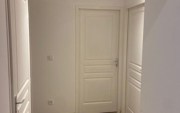 Maison à louer    4 pièces •  Clansayes