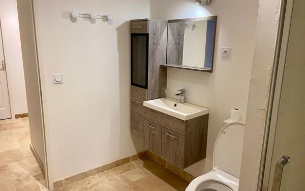 Maison à louer    4 pièces •  Clansayes