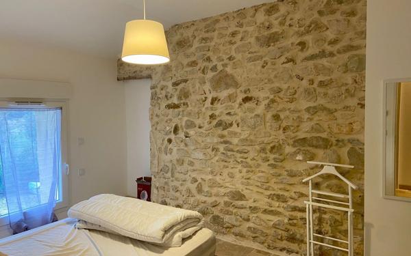 Maison à louer    4 pièces •  Clansayes