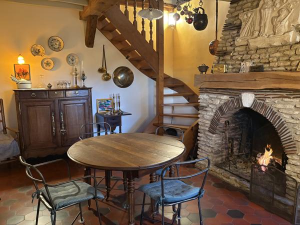 Pacy-sur-Eure (27120) Propriété rare dans un environnement tres calme avec accès au bord de l'Eure