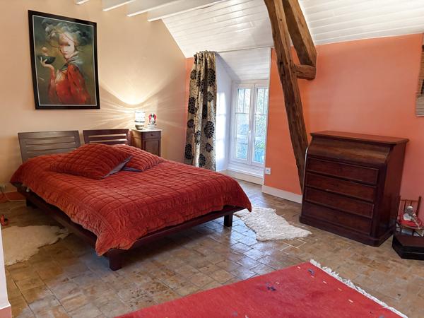 Pacy-sur-Eure (27120) Propriété rare dans un environnement tres calme avec accès au bord de l'Eure