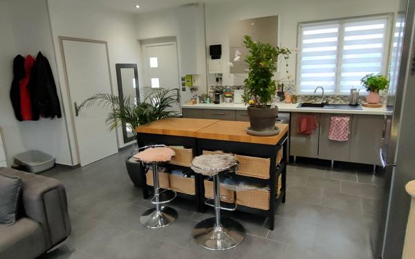 Maison à vendre    3 pièces • 65 m2 Rozay-en-Brie