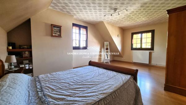 PROCHE MAINTENON Charmante Maison de 137 m², 7 pièces