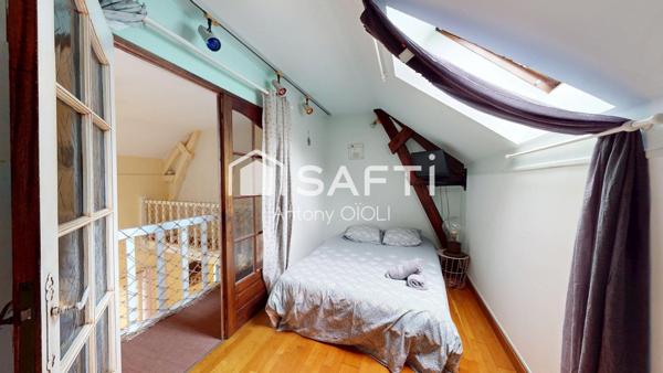 Propriété d'exception de 367m2 à Sens, 7 chambres, 12 pièces, piscines et spa.