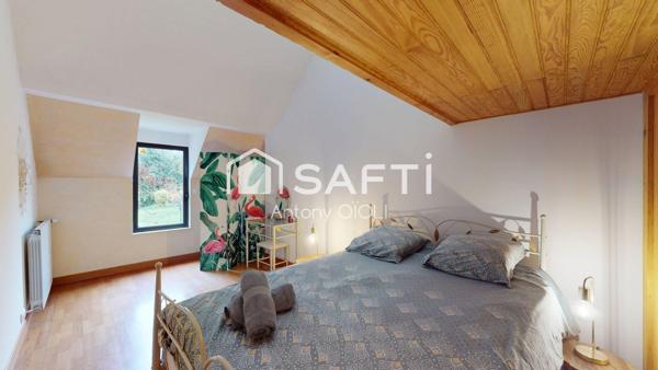 Propriété d'exception de 367m2 à Sens, 7 chambres, 12 pièces, piscines et spa.