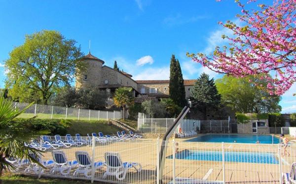 INVESTISSEMENT LOCATIF – BERRIAS ET CASTELJAU - Résidence Vacances Bleues Lou Castel***- 6,59%  de rentabilité