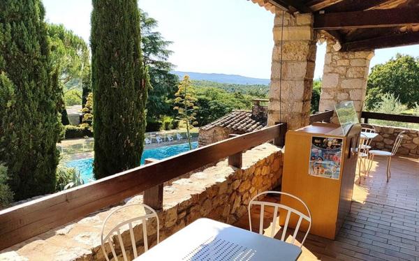 INVESTISSEMENT LOCATIF – BERRIAS ET CASTELJAU - Résidence Vacances Bleues Lou Castel***- 6,59%  de rentabilité