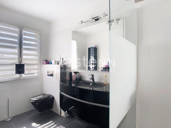 Maison traditionnelle à vendre à Périgny - Un véritable havre de paix ! Maison 5 chambres jardin garage, proche La Rochelle