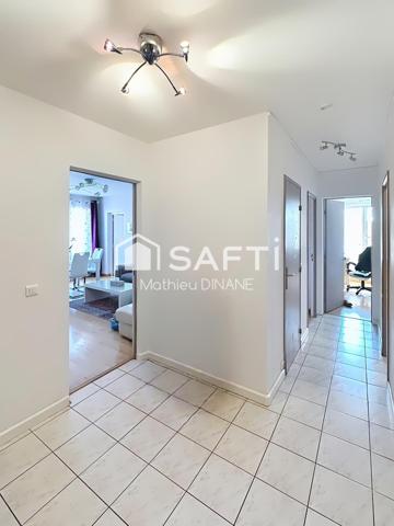 Appartement 98m2 avec ascenseur et deux balcons