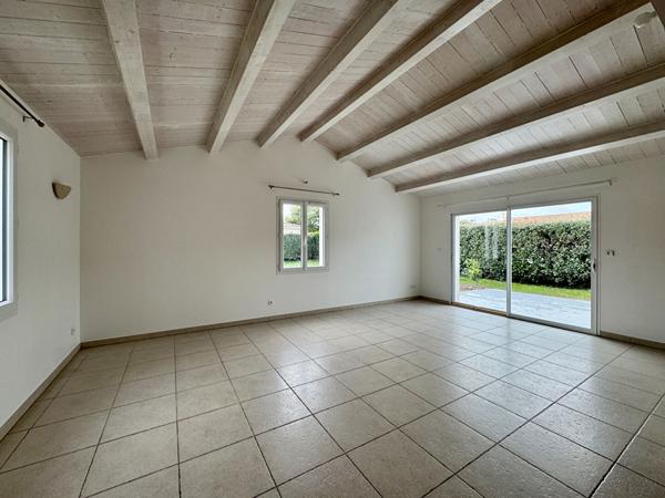 Maison de plain-pied, 4 pièces à louer - LES MATHES