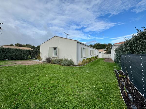 Maison de plain-pied, 4 pièces à louer - LES MATHES