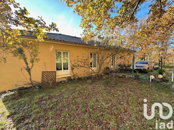 House for sale 5 rooms 137 m² Saint-Jean-Lespinasse