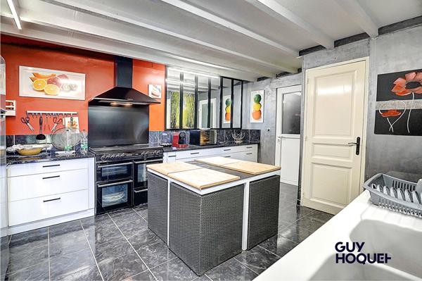 Ferme rénovée Viriat 142 m2 1380m² de terrain (piscine)