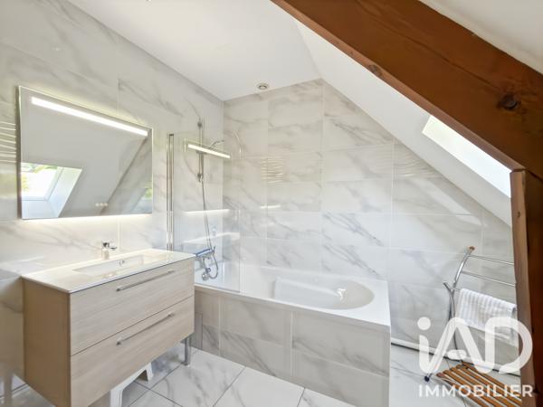 Maison à vendre 6 pièces 145 m² Émerainville