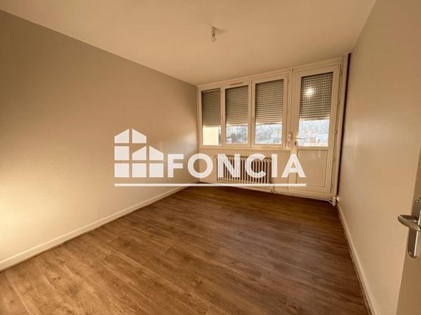 Location Appartement 4 pièces 85 m² - 93 RUE RICHELANDIERE Saint Etienne 42100