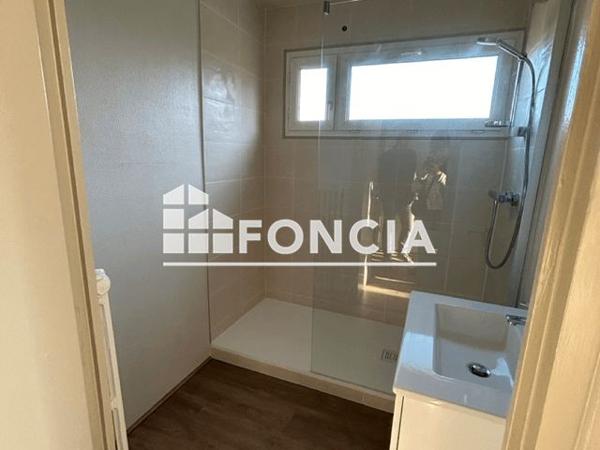 Location Appartement 4 pièces 85 m² - 93 RUE RICHELANDIERE Saint Etienne 42100