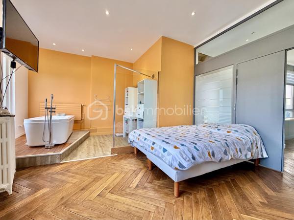Appartement de 379 m²