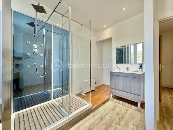 Appartement de 379 m²