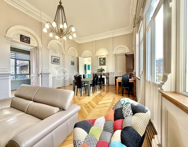 Appartement de 379 m²