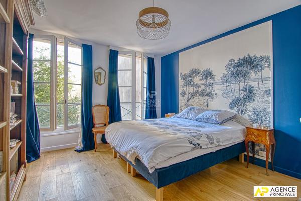 Versailles Notre-Dame APpartement 3 pièces 76.7 m² situé au 1er étage avec parking en option €640 000 ** - Référence 26213