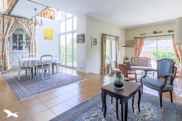 Maison à vendre |  Poissy |  9 pièces | 240 m²