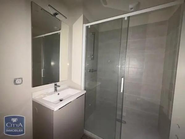 Appartement à louer 2 pièces 54.92m² Dole (39100)