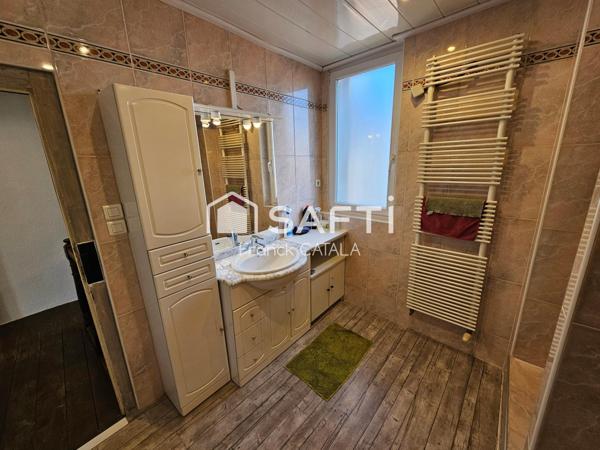 Du cachet pour cette maison centre ville avec Garage