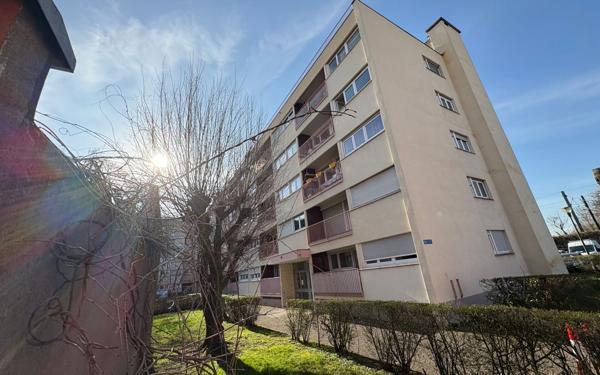 Appartement à vendre    4 pièces • 86 m2 Strasbourg