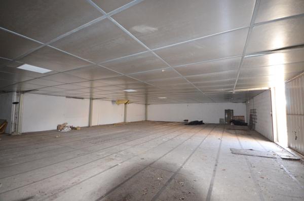 CHATEAU THIERRY (02) centre, à vendre grande maison bourgeoise de 400 m2 habitables avec bâtiment de 800 m2