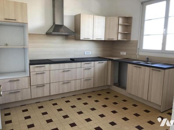 COUTANCES, CENTRE-VILLE