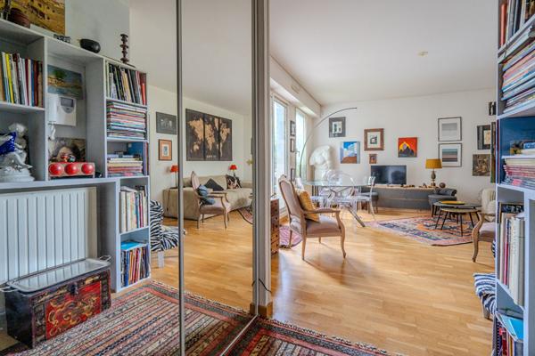 BORDEAUX TIVOLI - Bel appartement T3 avec deux terrasses et place de stationnement