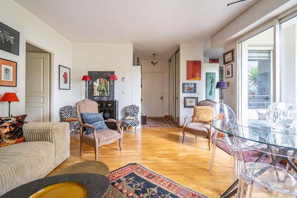 BORDEAUX TIVOLI - Bel appartement T3 avec deux terrasses et place de stationnement