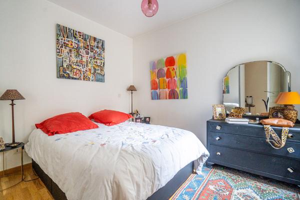 BORDEAUX TIVOLI - Bel appartement T3 avec deux terrasses et place de stationnement