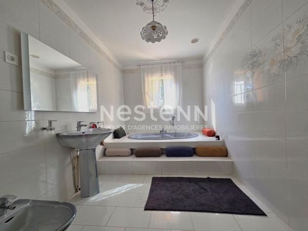 Achat/vente à vendre Maison Villa Solliès-Pont proche Toulon 7 pièce(s) 5 chambres 219 m²