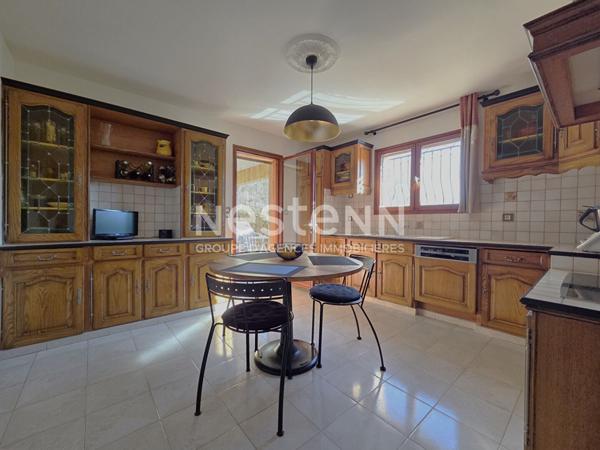 Achat/vente à vendre Maison Villa Solliès-Pont proche Toulon 7 pièce(s) 5 chambres 219 m²