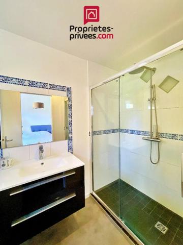 Maison Latresne centre 7 pièce(s) 186 m2 4 chambres piscine