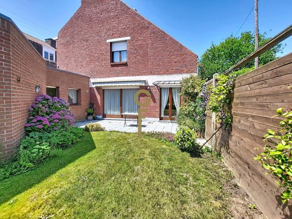 MAISON 1930 SEMI INDIVIDUELLE AVEC GARAGE