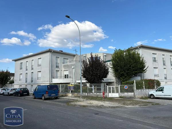 Appartement à louer 1 pièce 24.79m² Angoulême (16000)