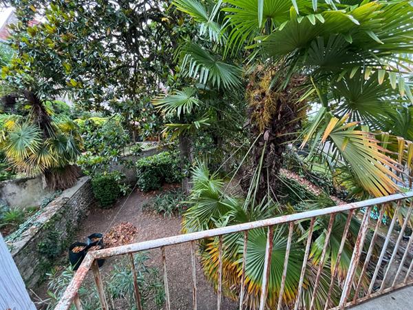 A vendre, plein centre ville de Périgueux (24000), jolie MAISON BOURGEOISE type 6