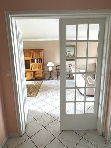 Nantes Beaulieu, allée Beau Rivage, Très bon potentiel pour ce T4 de 92 m2 avec balcons, cave et garage