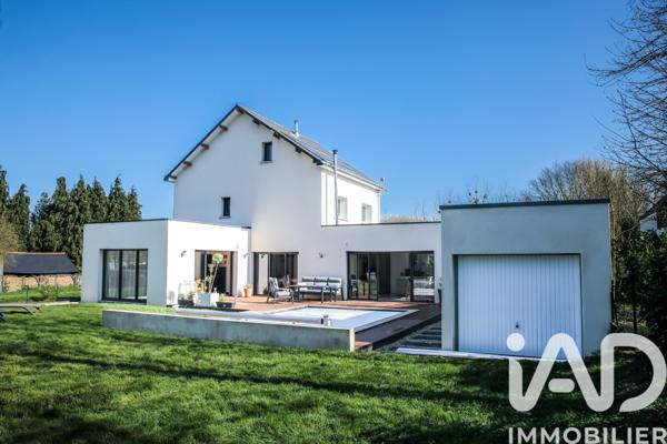 Maison à vendre 7 pièces 202 m² Saint-Brieuc-des-Iffs