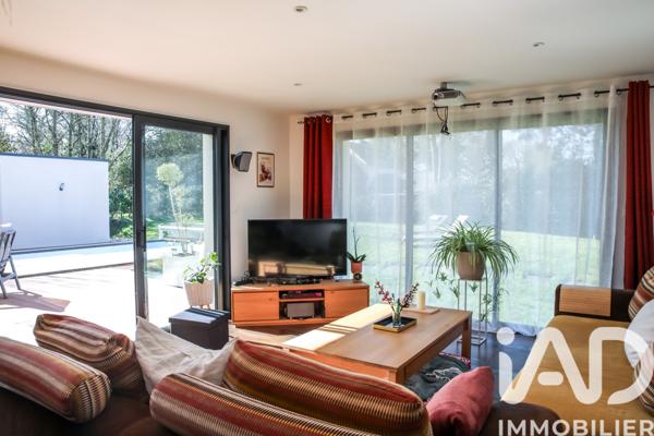 Maison à vendre 7 pièces 202 m² Saint-Brieuc-des-Iffs